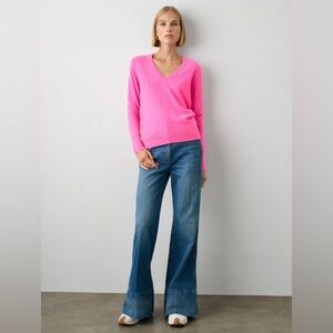 White + Warren Hot Pink 100% Cashmere Core Vneck Sweater pink glow L EUC